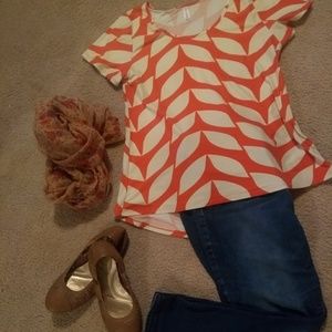Lularoe Classic Tee